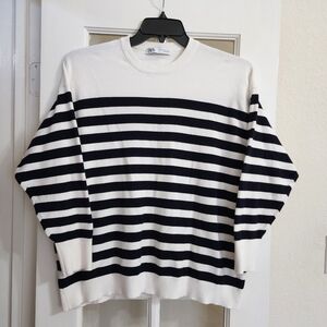 Zara Black & White Striped Knit Sweater Size Large Breton Parisian Style